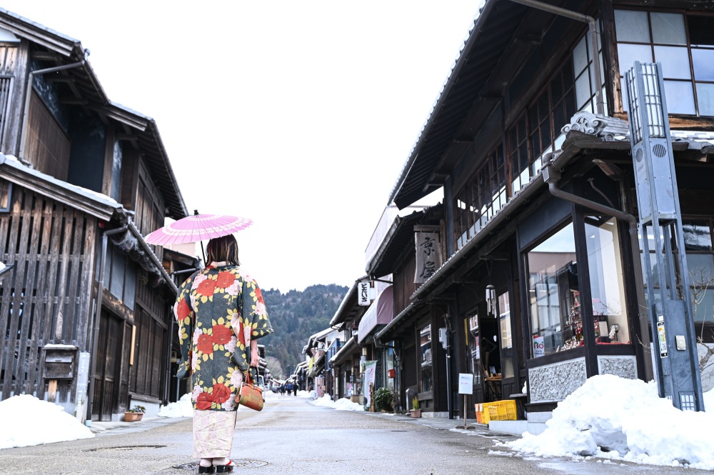 岐阜県・恵那岩村でレトロな着物で街歩き＆体験プログラムを満喫！