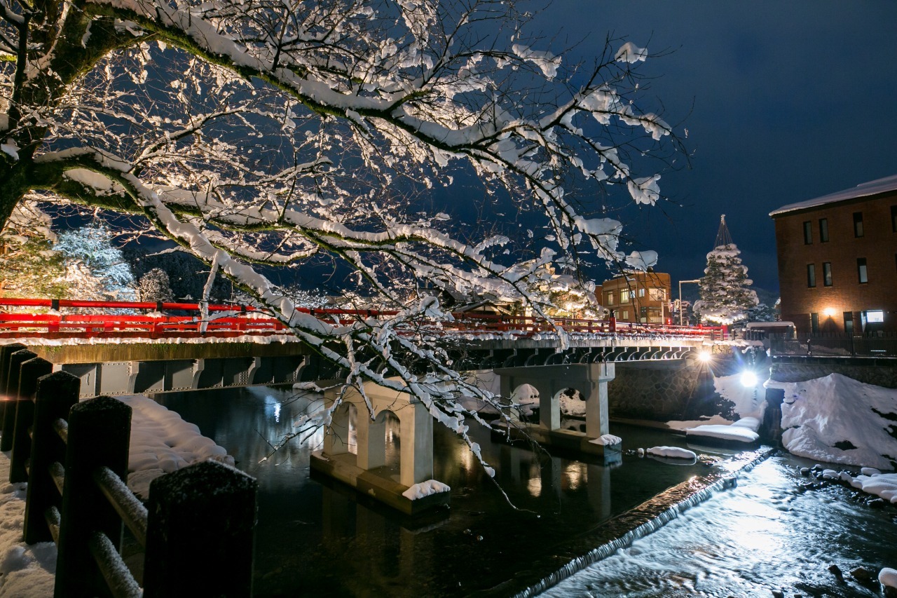 冬の飛騨高山(高山市)