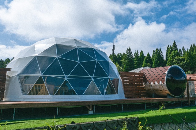 ૮꒰˶ᵔﻌᵔ˶꒱ა 愛犬と泊まれる絶景宿「満天の宿 IORI」ゴンドラ遊覧や温泉も満喫!プライベートサウナで癒され、ワンちゃんと特別な時間を。●満天の宿 IORI × 愛犬との贅沢ステイ